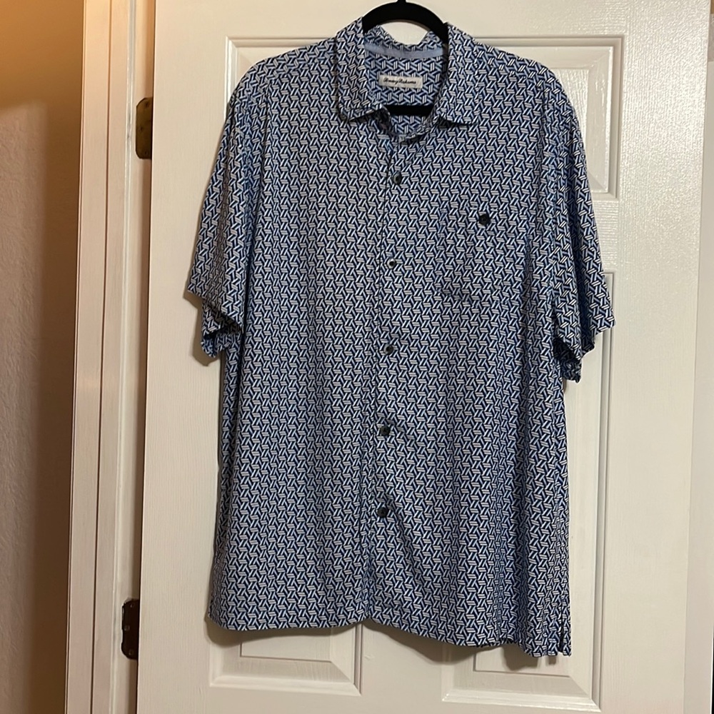 Tommy Bahama Shirt Men's XL Button Up Short Sleeve Blue Me…